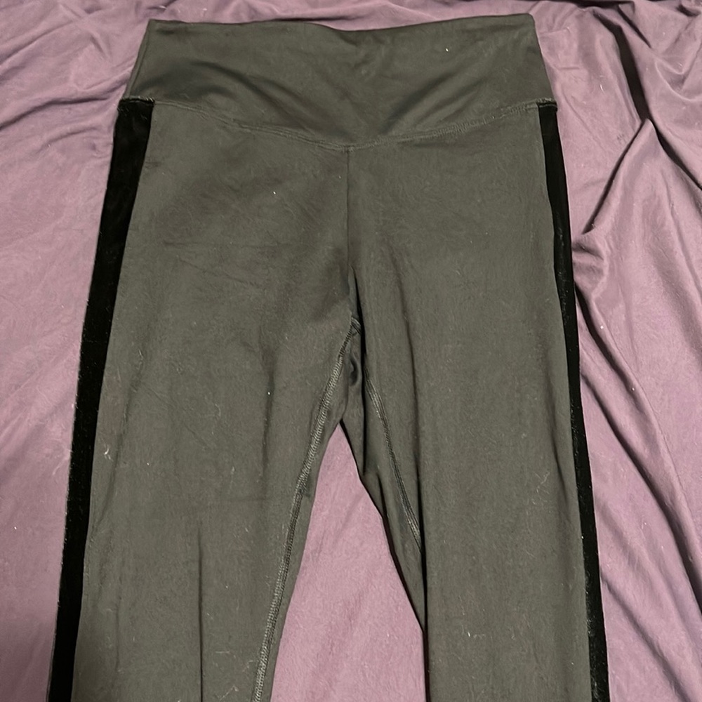 Victoria secret pink leggings in black size medium